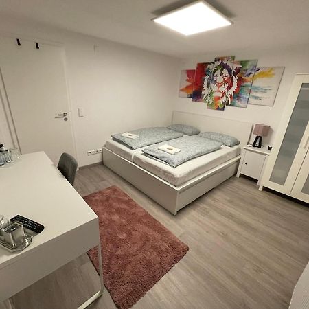 #3 Bequemes Zimmer Mit Pool Und Garten Memmingen Exterior photo
